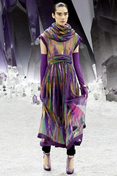 Look 28